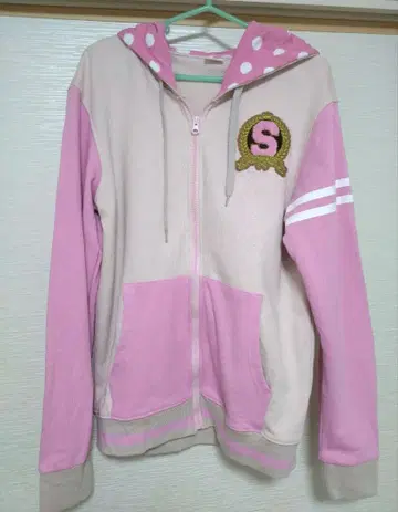 우타프리 쿠루스 쇼 후드티