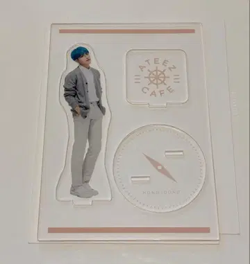 ateez 홍중 카페 아크릴 스탠드