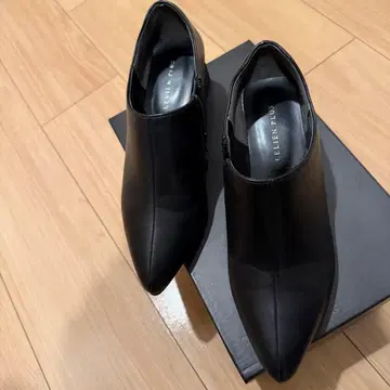 LELLEN PLUS 블랙 부티 낮은 힐