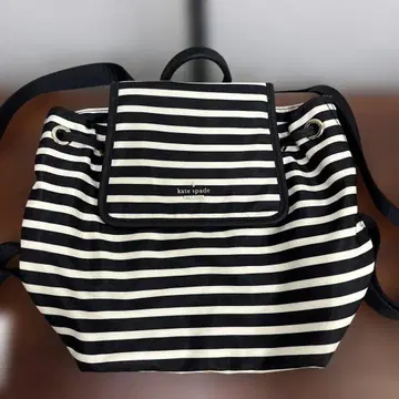 케이트 스페이드 스트라이프 패턴 모노톤 백팩 스타일리시 백