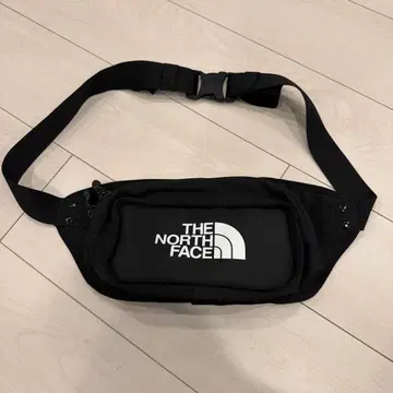 THE NORTH FACE 바디백 블랙