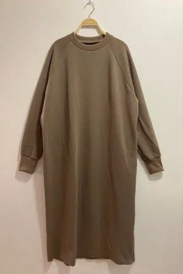 2023AW 저널 스탠다드 럭스 더블 에어 원피스