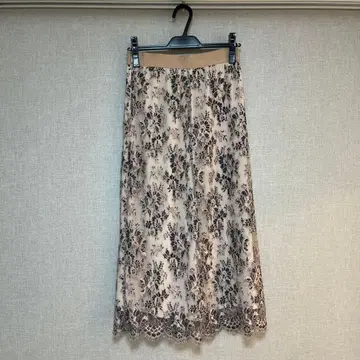 ANAYI 플라워 레이스 타이트 스커트