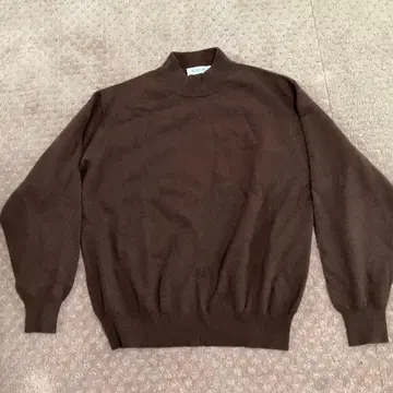 캐시미어 100% 브라운 울 하이넥 스웨터