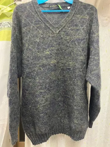 BAXER 네이비 V넥 스웨터