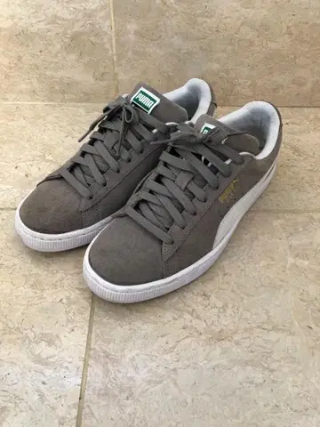 PUMA 스웨이드 그레이 스니커즈