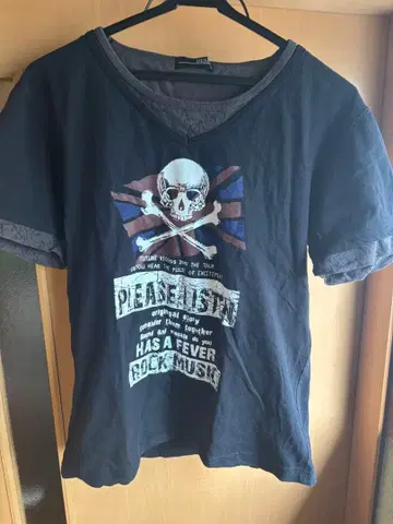 스컬 프린트 T셔츠 블랙