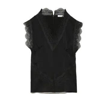 FRAY I.D 레이스 장식 블랙 슬리브리스 상의