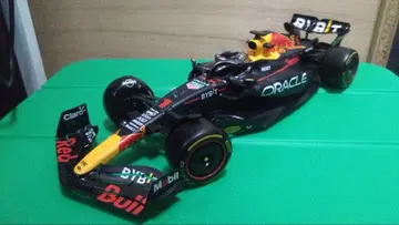 브라 고 1/18 오라클 레드불 레이싱 RB19 페르스타펜