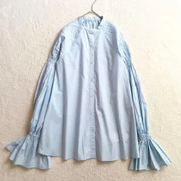 택 포함 새상품 에트레토쿄 캔디 슬리브 턱 블라우스 블루 완판템