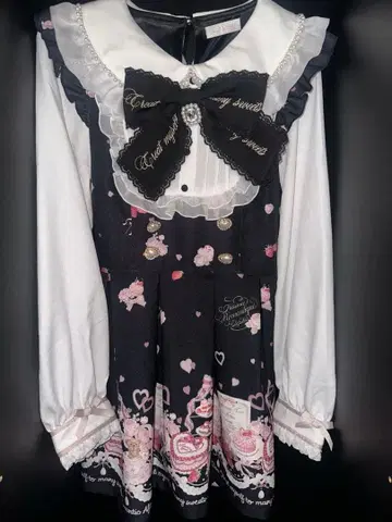 LIZLISA 메니 하트 애프터눈티 패턴 셋업