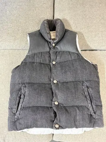 REMI RELIEF 레미 레리프 다운 베스트 M