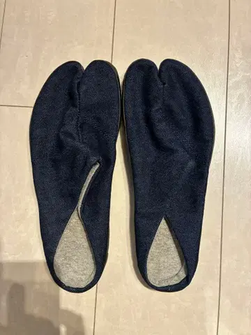 와몬 네이비 타비 모양 슬립온