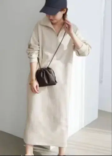 슬로브 이에나 하프 지퍼 롱 원피스