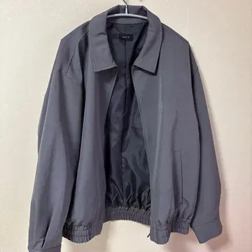 LUCY 트로미 숏 블루종