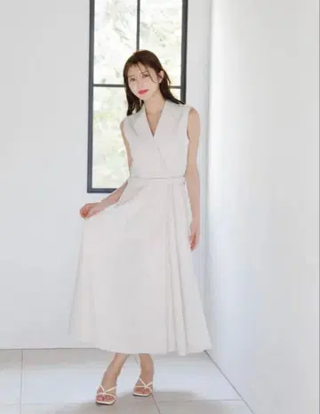 la lune 슬리브리스 트렌치 롱 원피스