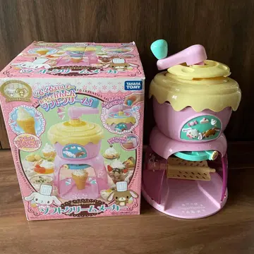 타카라토미 소프트 아이스크림 메이커 산리오 생일 파티 디저트 만들기