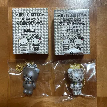 헬로키티 시크릿 마스코트 참 타이니 참 2세트