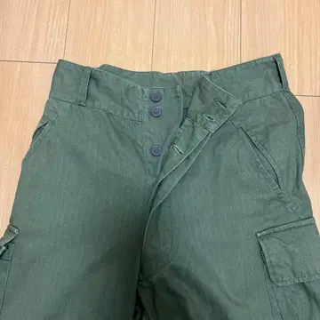 카키 카고 팬츠