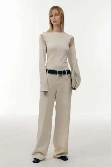 LOW CLASSIC 화이트 데님 팬츠