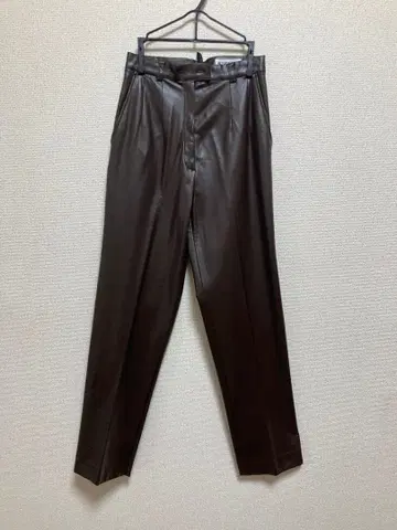 MUNSINGWEAR 가죽 느낌 골프 팬츠