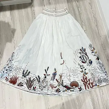 ZARA M 사이즈 머메이드 스커트 자수