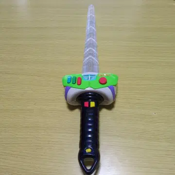 버즈 라이트이어 레이저 검 토이스토리
