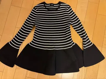 PLST 플라스테 스트라이프 플레어 슬리브 니트