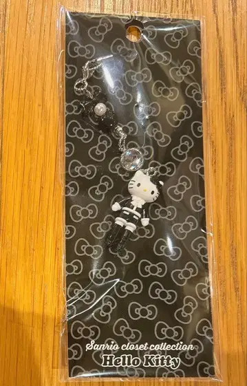 산리오 헬로키티 키링 트위드 블랙