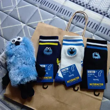 GU x 퍼펫스 콜라보 파우치 양말 전 3종