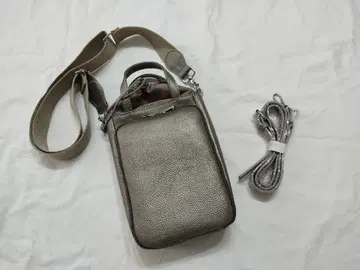 앳라이즈 천연 가죽 복조리 숄더백 다크 실버