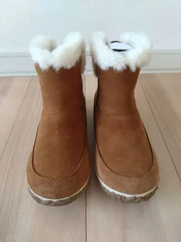 SOREL 아웃 앤 어바웃 부티 로즈더스트내추럴