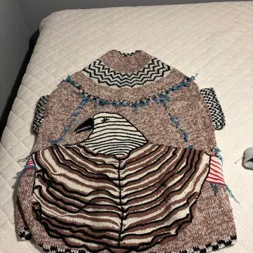 츠모리치사토 컬렉션용 백 디자인 베스트 니트