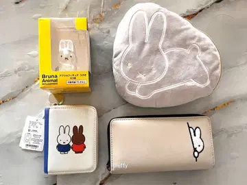 미피 묶음 판매 (파우치, 지갑, 아크릴 피규어)