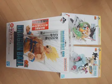 드래곤볼 피규어와 코믹 세트