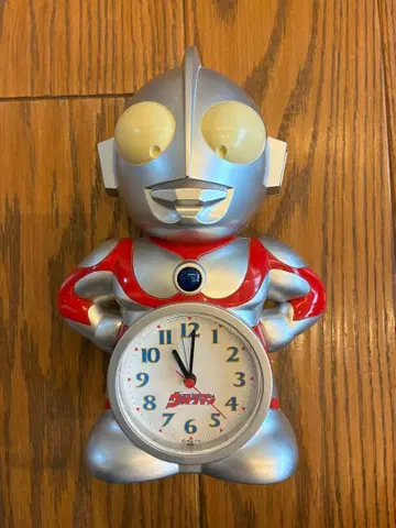 [ 무료배송 ] 울트라맨 알람 시계 실버/레드