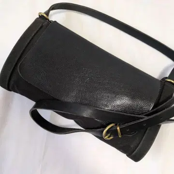 일비종떼 코튼 캔버스 가죽 원통형 숄더 블랙