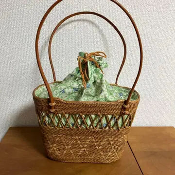 아타 백 바틱 패턴