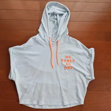 ZUMBA WEAR Spicy 후드 부착 후드티