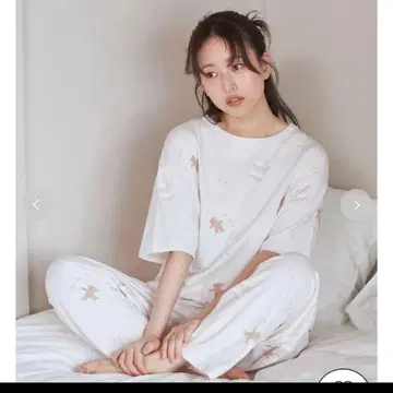 젤라또피케 워싱 베어 패턴 T셔츠 핑크