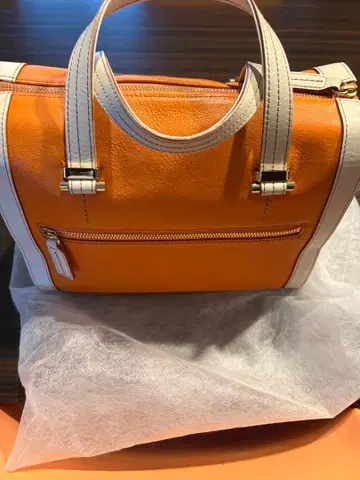 WAKO 오렌지 가죽 핸드백