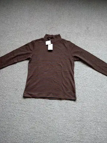 크로커다일 터틀넥