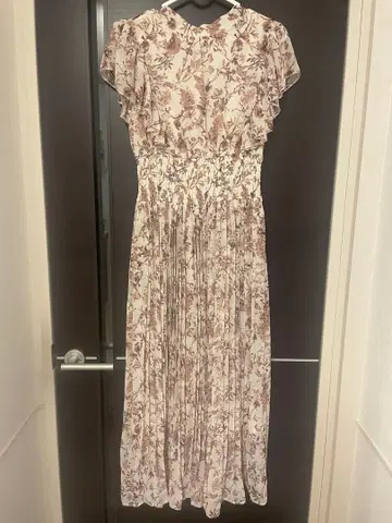 INGNI 꽃무늬 프릴 소매 원피스 드레스