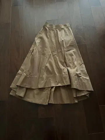 르쉘 블루 베이지 비대칭 롱 스커트