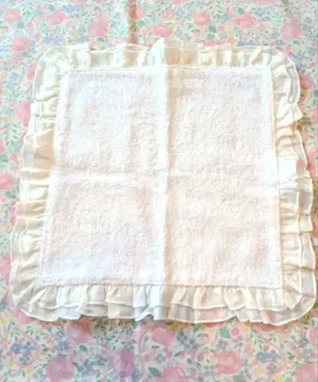 볼고 델레 토바리에 프릴 타월 화이트 새상품