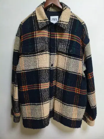 ZARA 체크 무늬 플란넬 자켓 L 사이즈