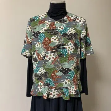 시선당 크레이프 원단 일본풍 패턴 프릴 프린트 상의