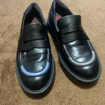 CAMPER TWINS 블랙 로퍼