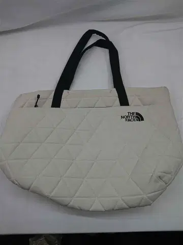더 노스페이스 퀼팅 토트백 NM32352 베이지 계열