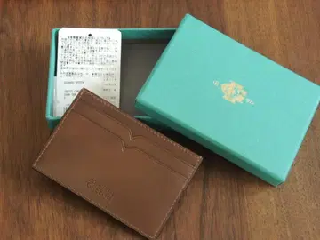 새상품 3만 3천 엔 에드워드 그린 슈즈와 같은 소재의 카드 케이스